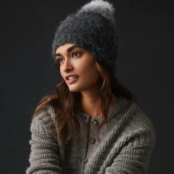 NWT Anthropologie Ombre Knit Beanie Grey - Picture 1 of 2